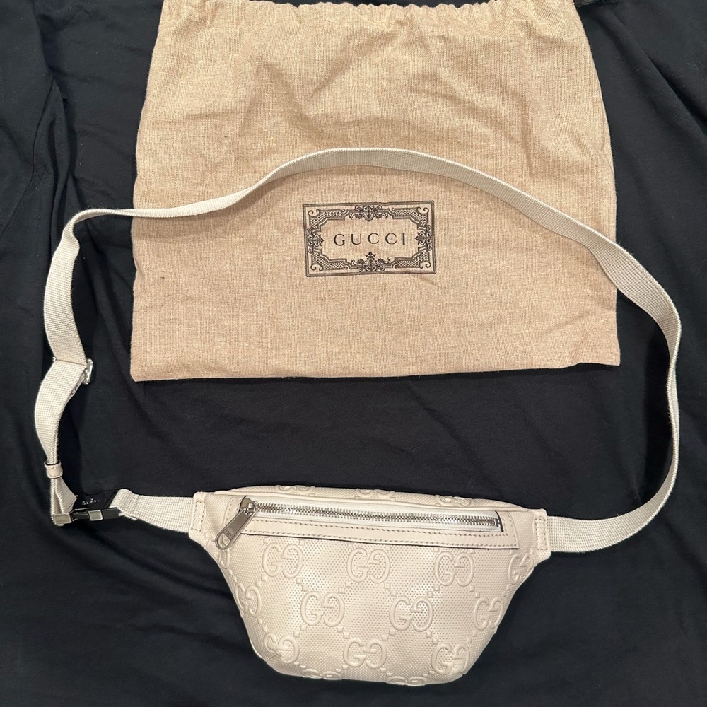 Gucci Off-White Leather GG Embossed Belt Bag